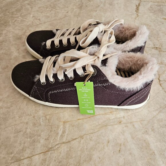 New with Tags! Taos Women's Starline Sneaker - Picture 7 of 10